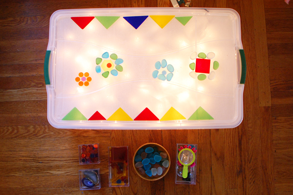 Homemade {Easy, Low-cost} Light Table - TinkerLab